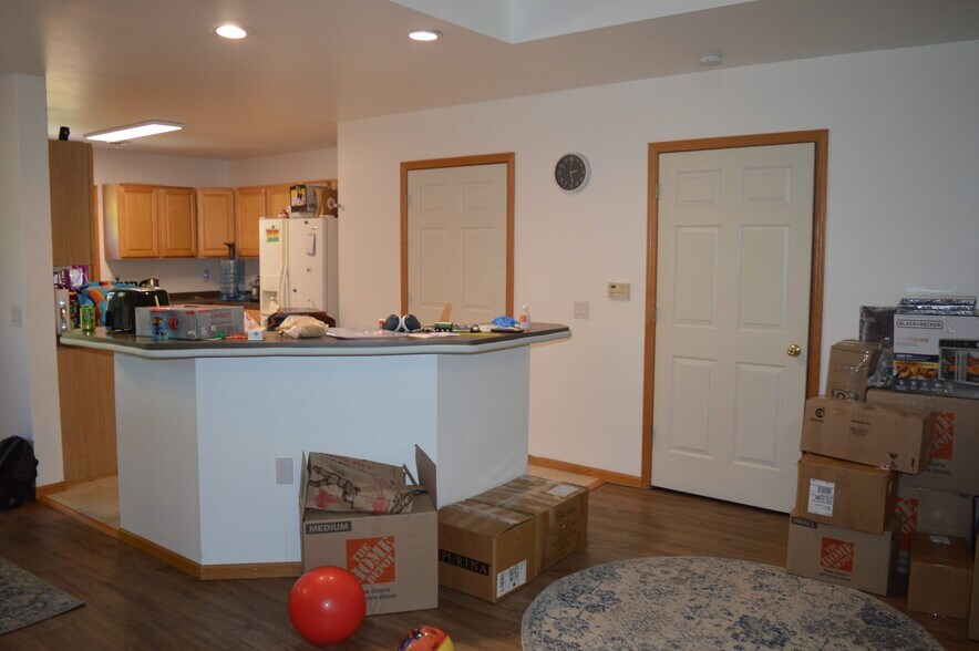 Building Photo - 1709 Carns Dr