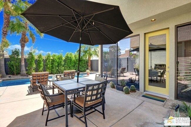 Building Photo - 1536 E Baristo Rd