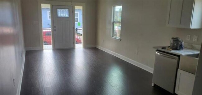 Building Photo - 2549 N Tonti St