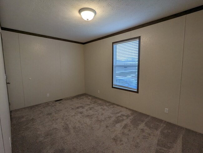 Building Photo - 398 Nevada