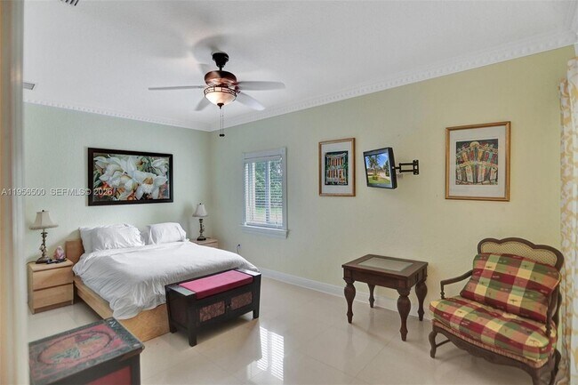 Building Photo - 4750 SW 128th Ave