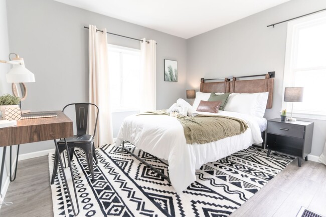 Building Photo - [STR] Fairgrounds Flat Located across Fairgrounds - Fully Furnished 2-Bedroom Home Near Downtown ...