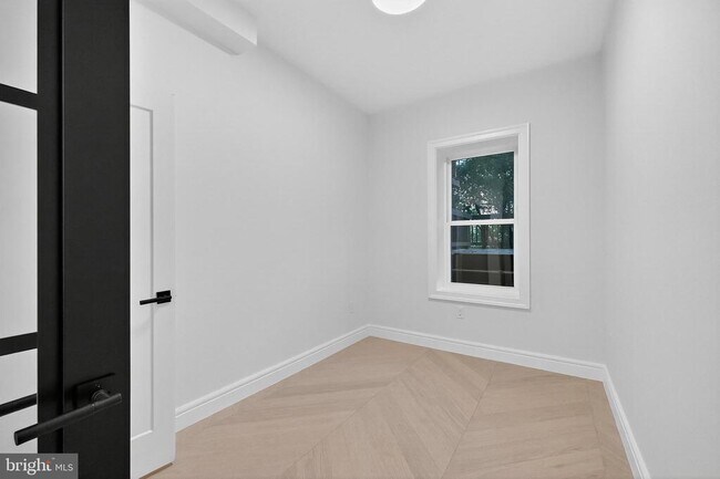 Building Photo - 1908 16th St NW