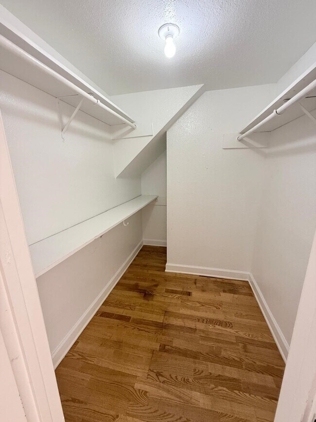 Building Photo - 8287 Sands Point Dr