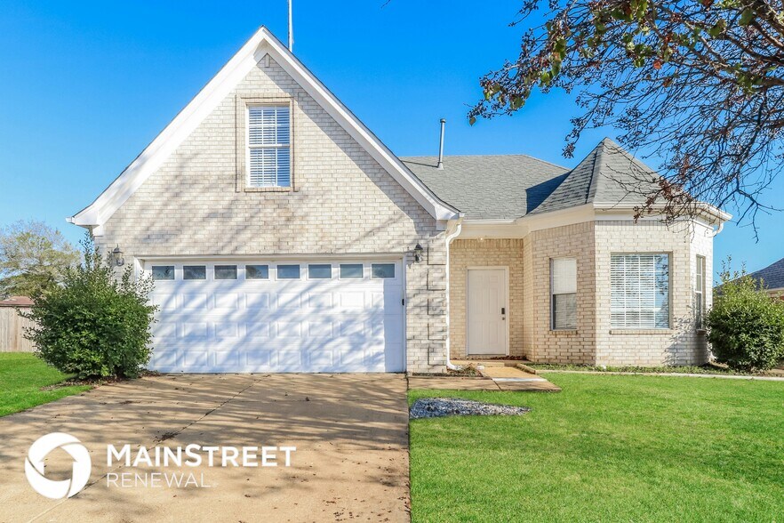 Primary Photo - 5890 Carrel Cove