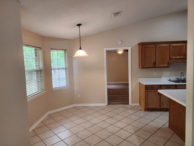 Building Photo - 5729 Bronco Pl