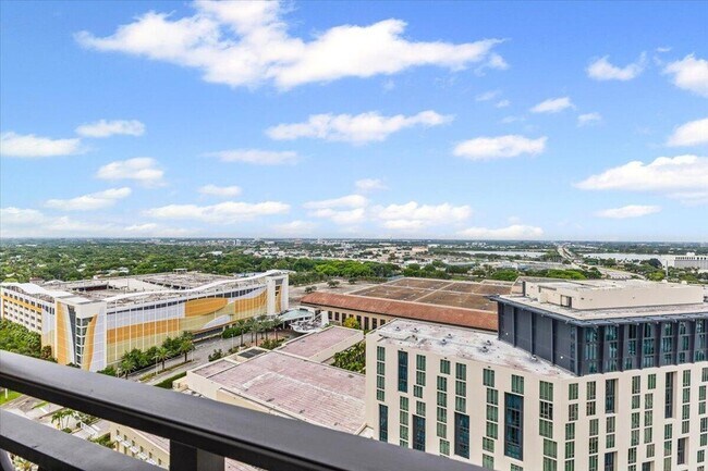 Building Photo - 550 Okeechobee Blvd