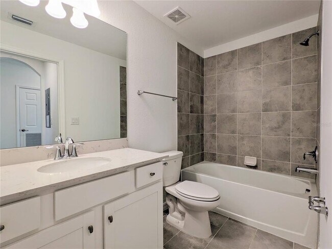 Building Photo - 18028 Gawthrop Dr