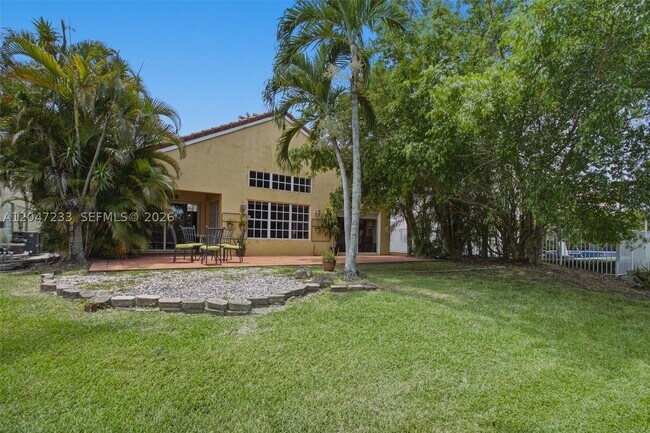 Building Photo - 411 Bermuda Springs Dr
