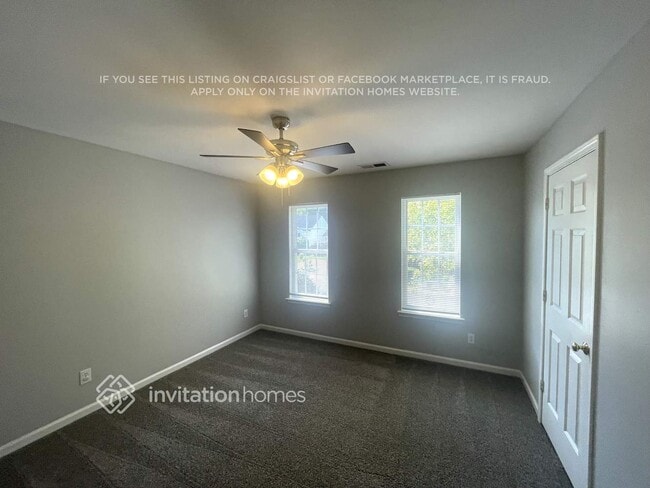 Building Photo - 756 Sir Raleigh Dr