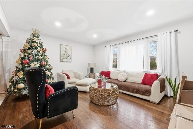 Building Photo - 67 Norwood Ave