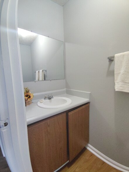 Building Photo - 24 Duiguid Dr