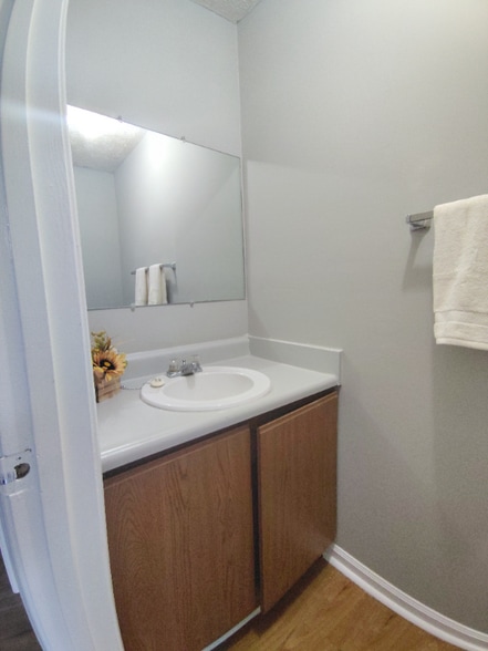 Building Photo - 36 Duiguid Dr