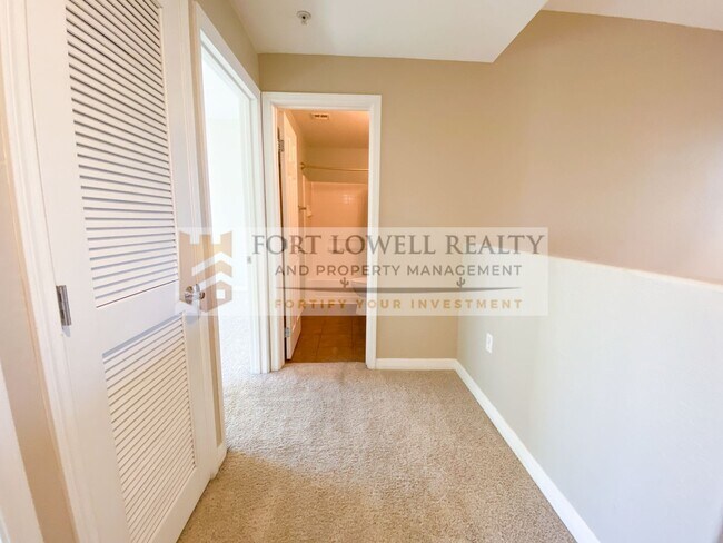 Building Photo - Two bedrooms, 2 Bathrooms 1,288 Sq. Ft. Plus 2 Car Garage in Phoenix AZ 85004