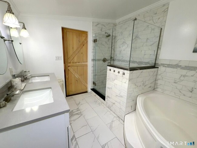 Building Photo - 75 Union City Rd