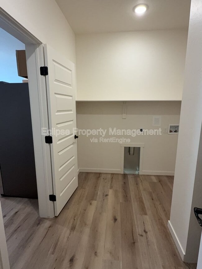 Building Photo - 2638-B 1/2 B 1/2 Rd