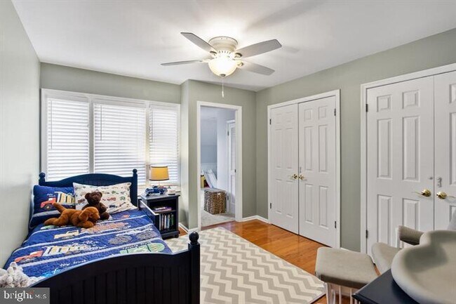 Building Photo - 962 Chanticleer