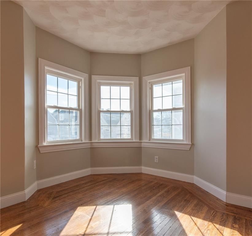 Building Photo - 29 Marlborough Ave