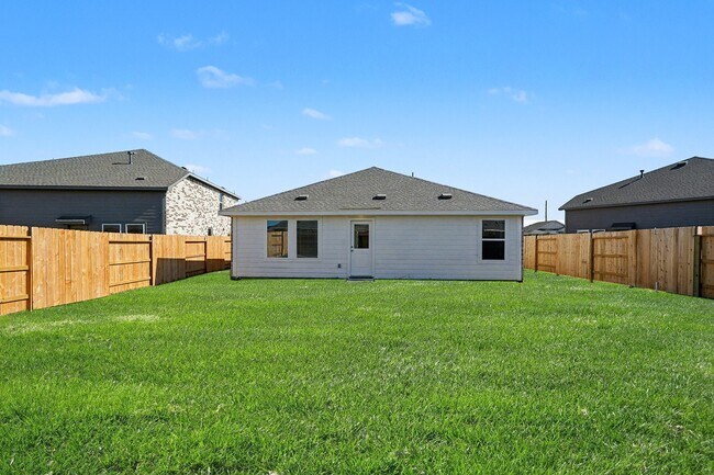 Building Photo - 6315 Linden Leaf Dr