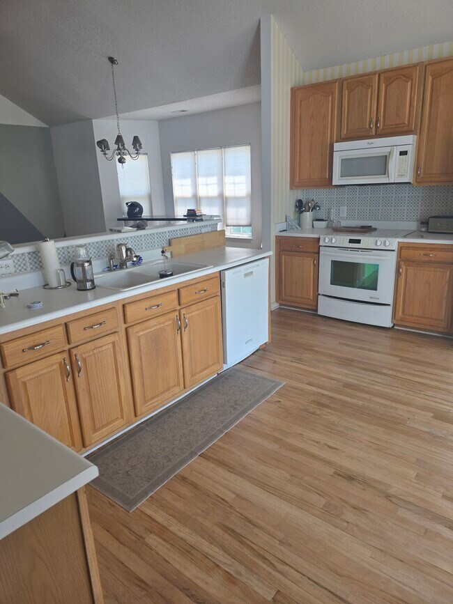 Building Photo - 8803 Whaley Cir