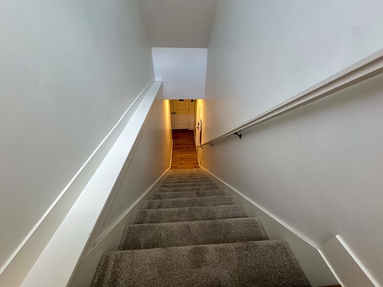 Building Photo - 5385 N Sulley Way