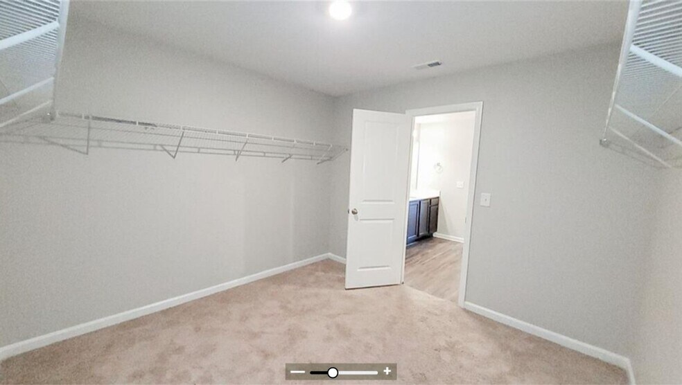 Building Photo - 419 Matera Dr NW