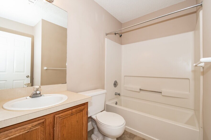 Building Photo - 5943 Early Harvest Ct
