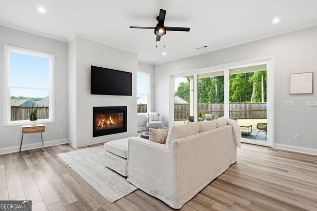 Building Photo - 732 Bridgeview Dr