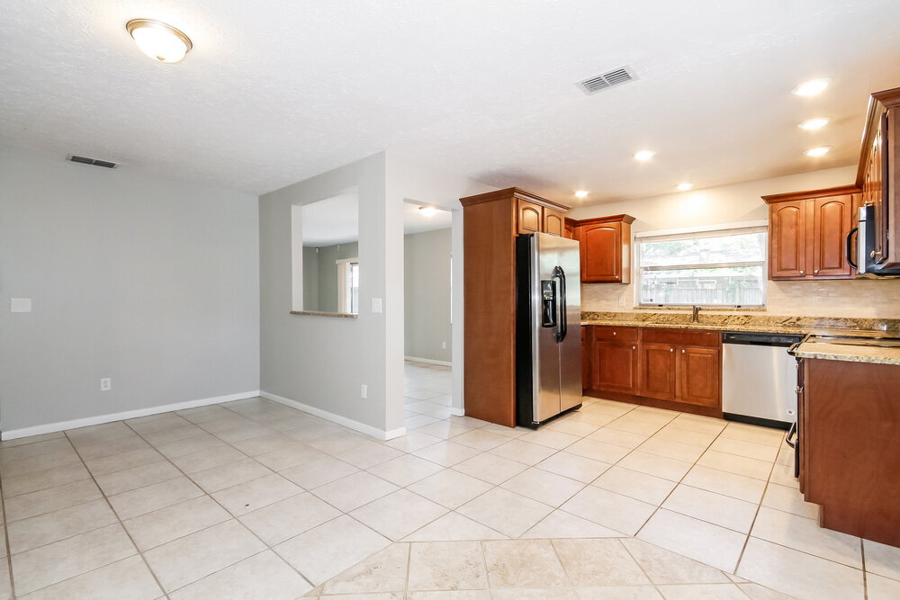 Building Photo - 3222 Las Brisas Dr