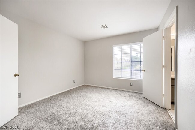 Building Photo - 950 Sweeping Vine Ave