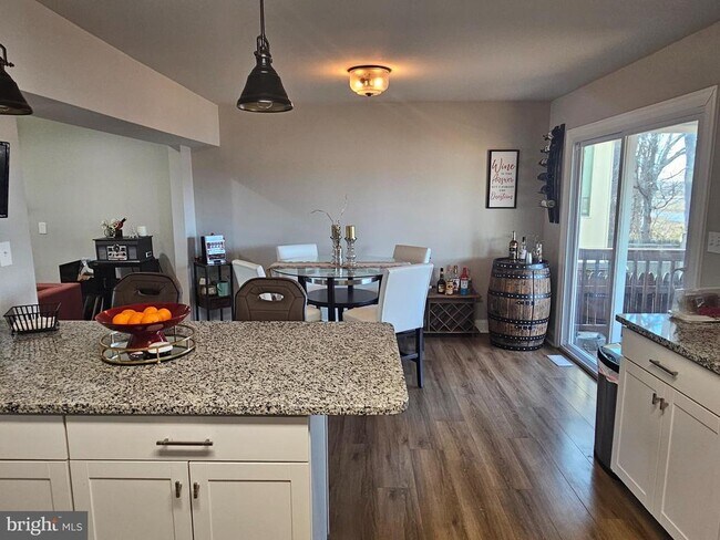 Building Photo - 3108 Sounding Dr