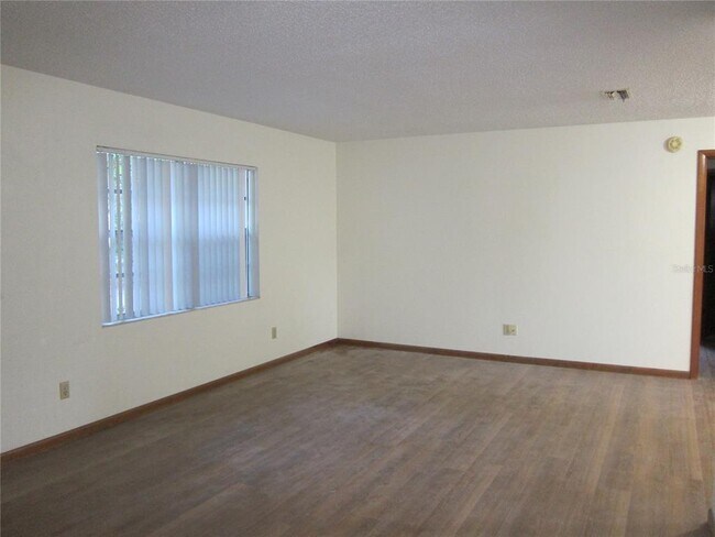 Building Photo - 1209 SW 80th Dr