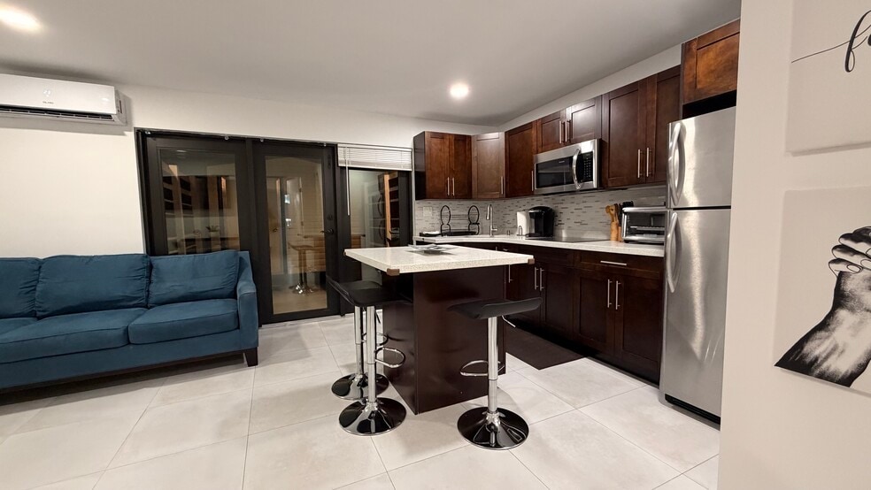 Building Photo - 7550 S Waterway Dr