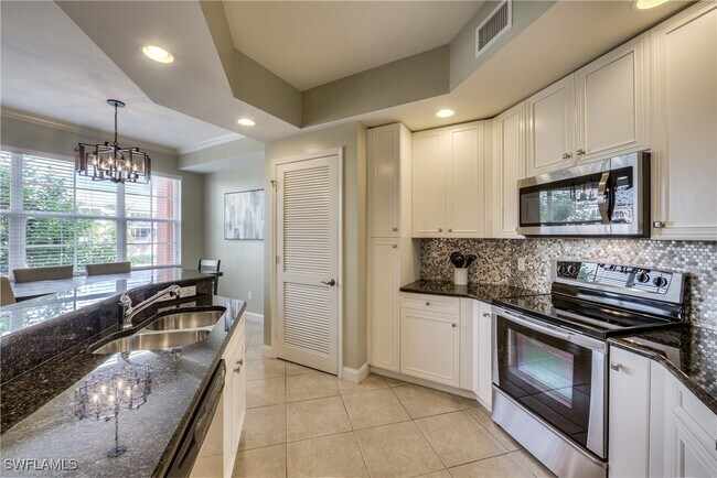 Building Photo - 27921 Bonita Village Blvd