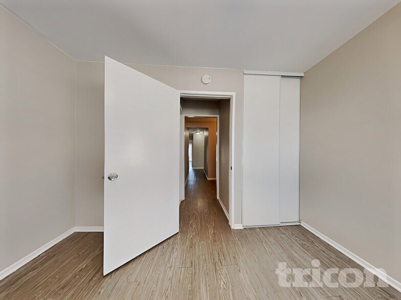 Building Photo - 105 S Lamarr St