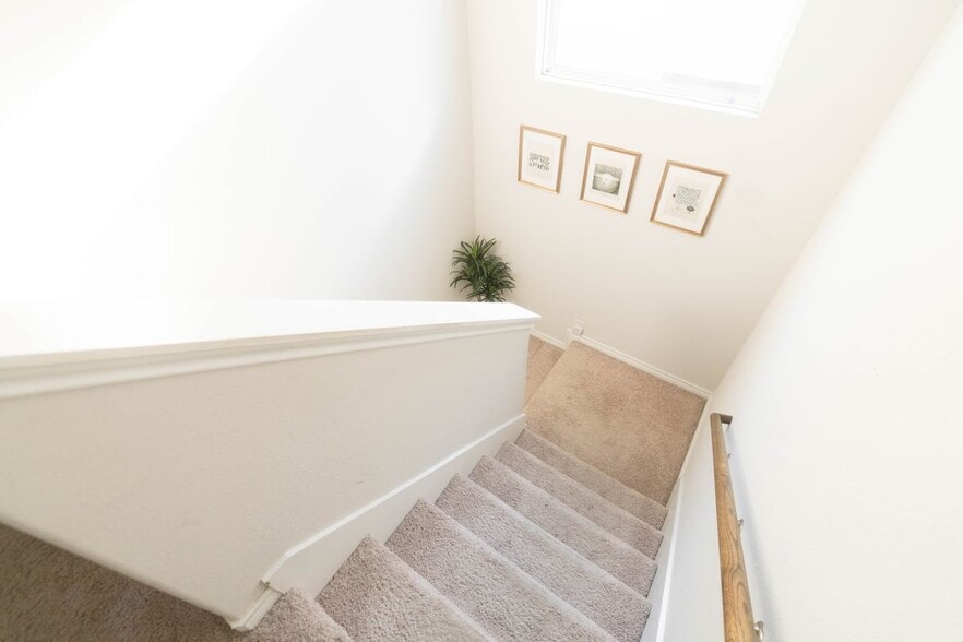 Building Photo - 5533 Topwater Trl