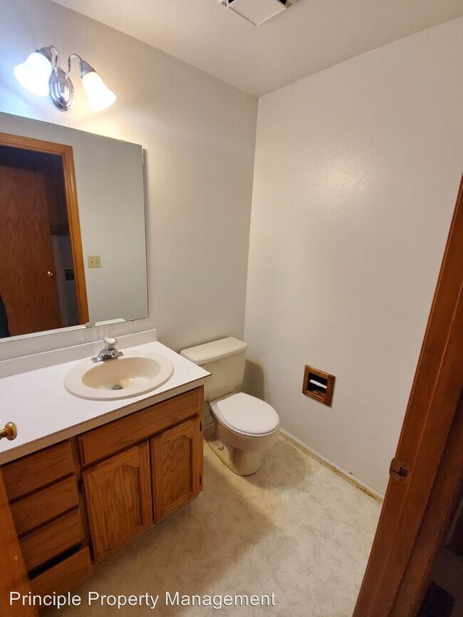 Building Photo - 3 br, 2.5 bath House - 3384 Honeywood Street
