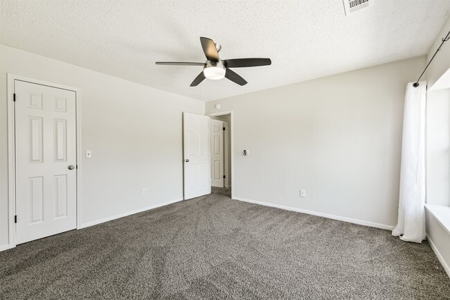 Building Photo - 2711 Weald Way Ct