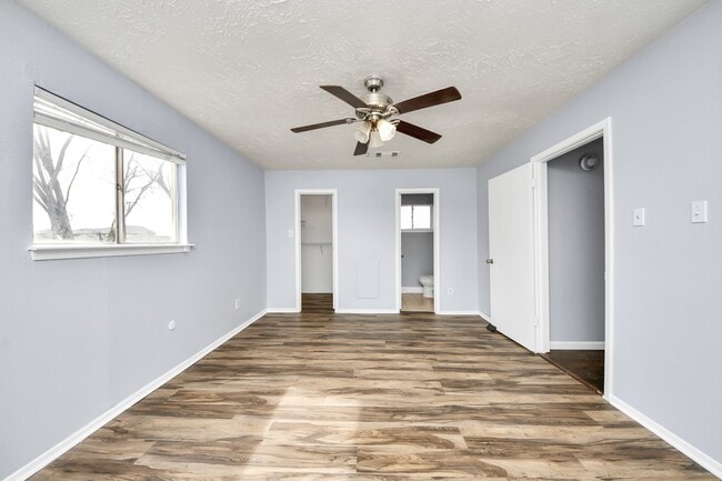 Building Photo - 23927 Verngate Dr