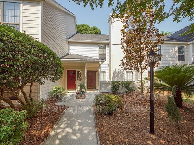 Primary Photo - 352 Sandpiper Dr