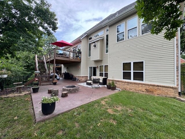 Building Photo - 3906 NE Cadbury Ave