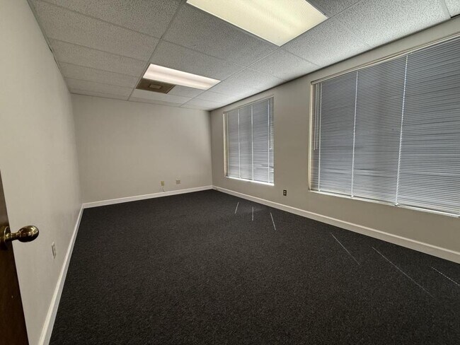 Building Photo - 4323 Division Street