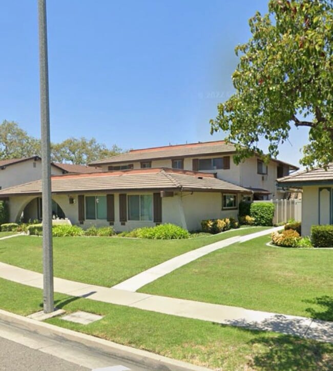 Building Photo - 10715 Droxford St