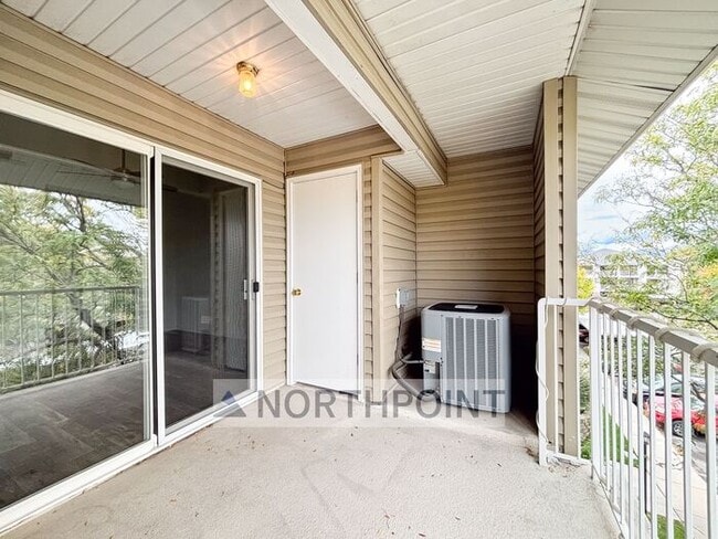 Building Photo - River Run Condo -Top Floor - 3 bed 2 bath