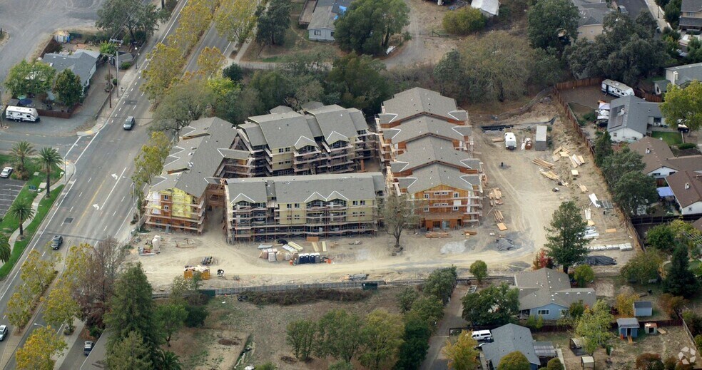 Aerial - Redwood Views Apartments