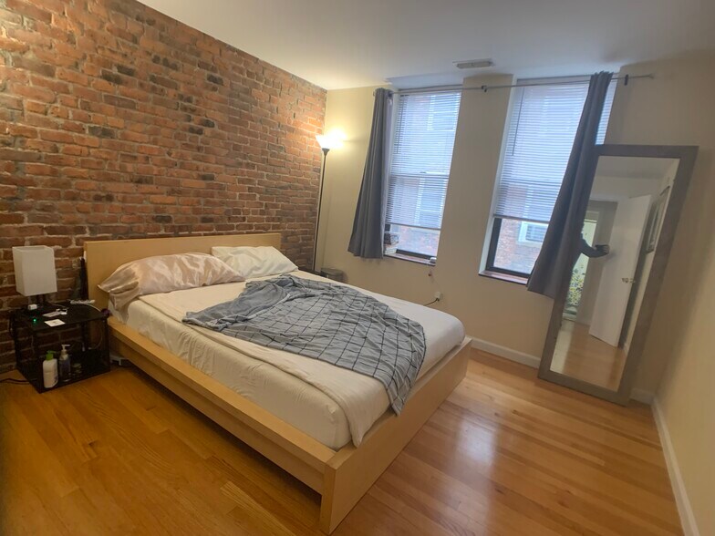 Building Photo - 29 Brainerd Rd