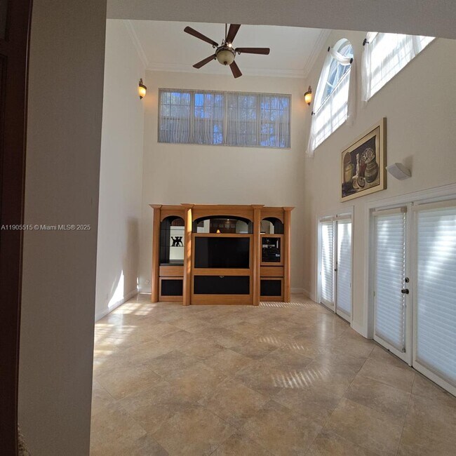 Building Photo - 2136 NW 4th St