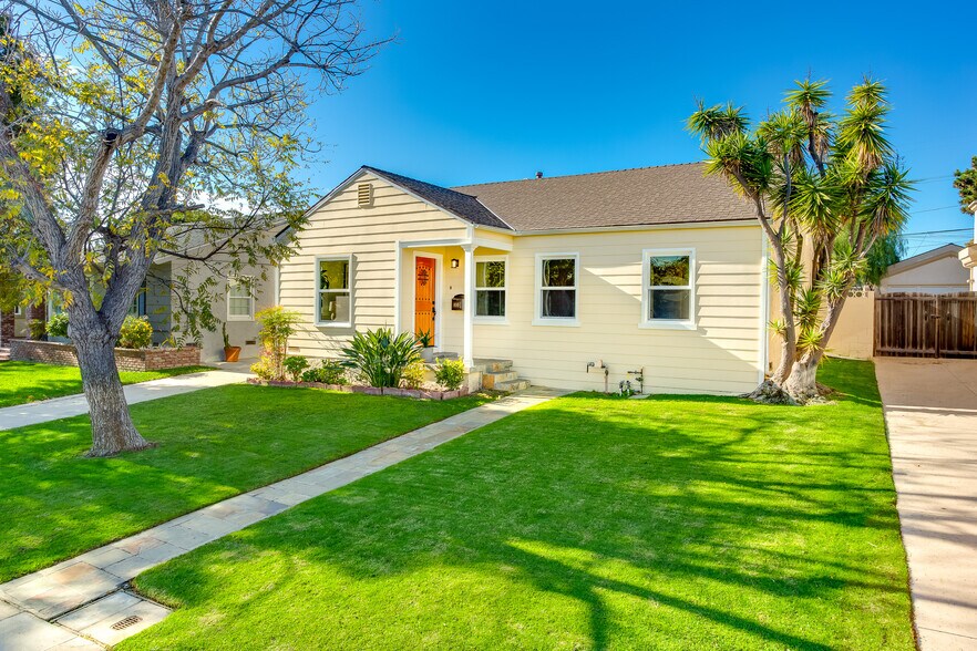 Building Photo - 8345 Westlawn Ave