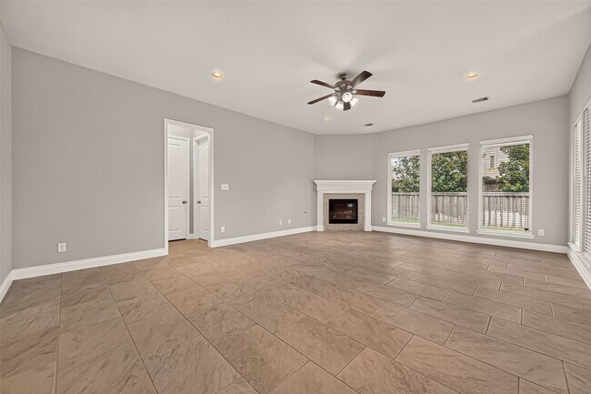 Building Photo - 27124 Holtwood Grove Rd