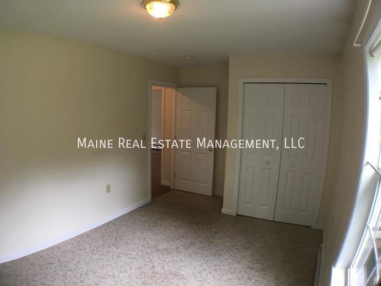 Building Photo - 706 Fuller Rd